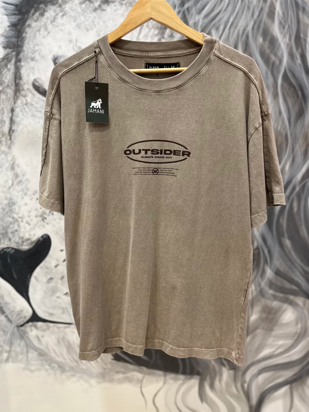 Remera Outsider