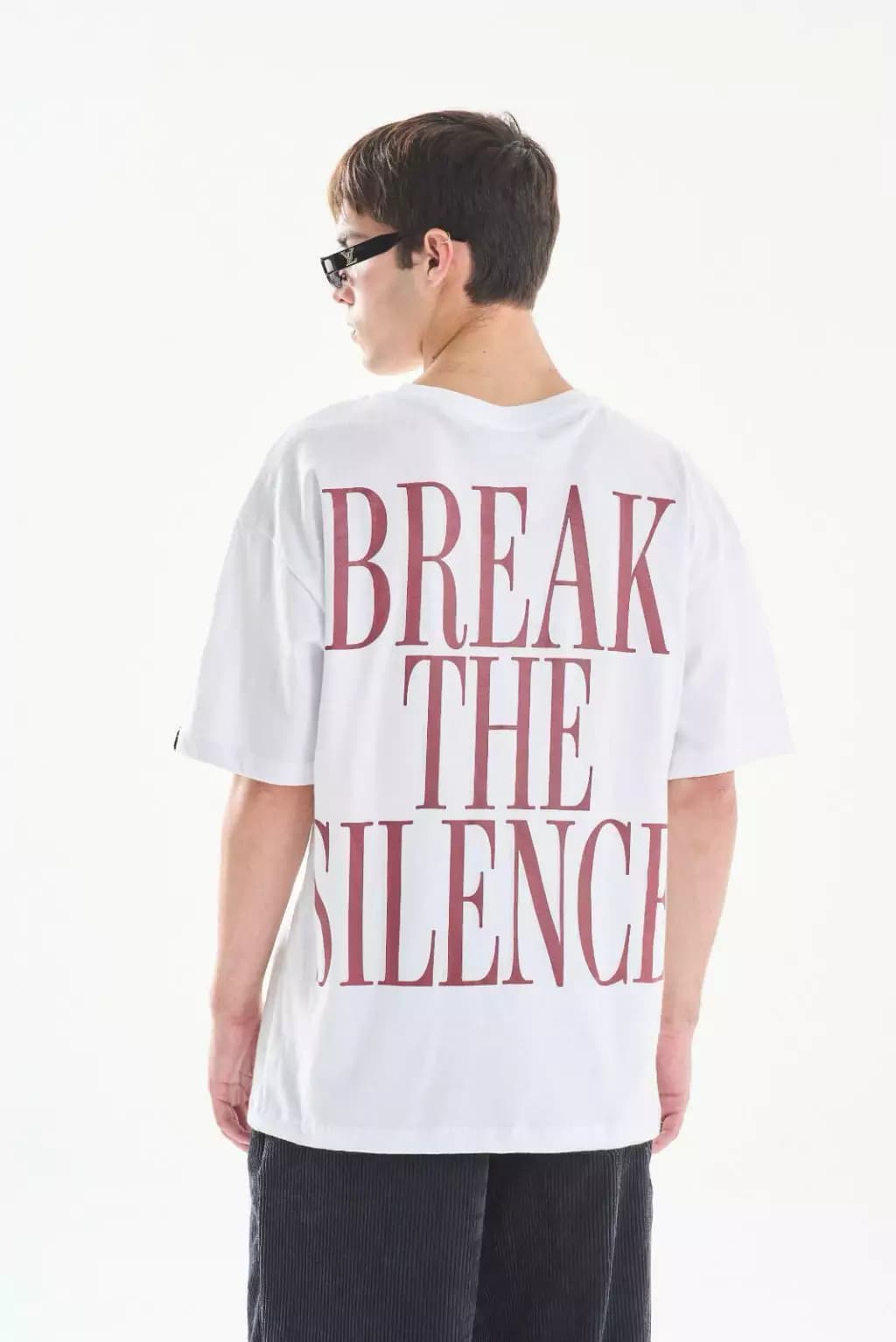 REMERA SILENCE